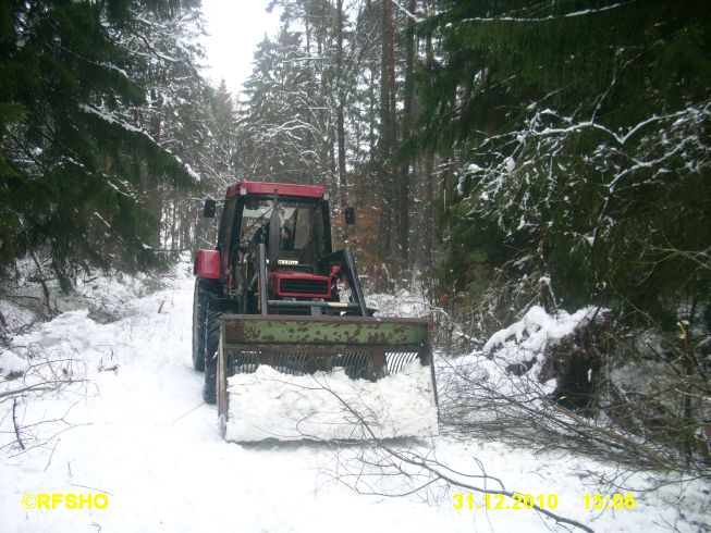 Hinrich hilft mit dem Trecke