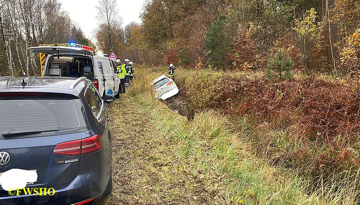 Verkehrsunfall eingeklemmte Person K31