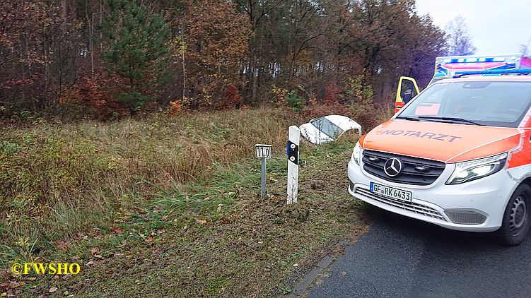 Verkehrsunfall eingeklemmte Person K31