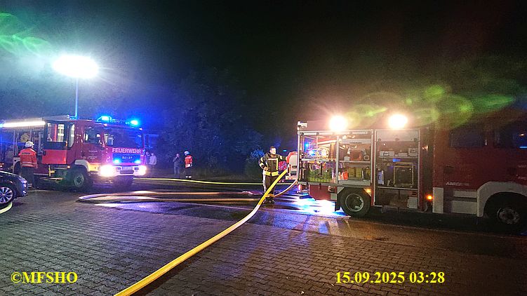 B_2 brennen mehrere PKW