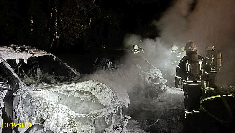 B_2 brennen mehrere PKW