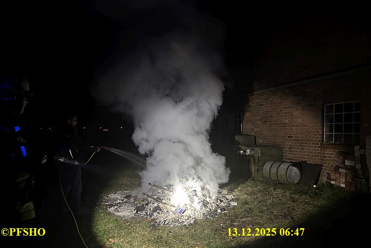 B_2 Feuer / Rauchentwicklung Schützenstr.